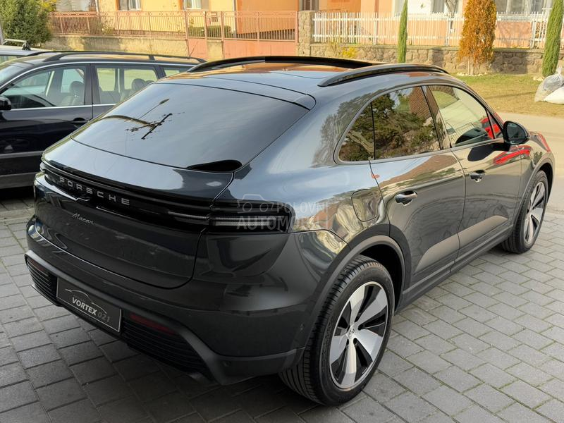 Porsche Macan 