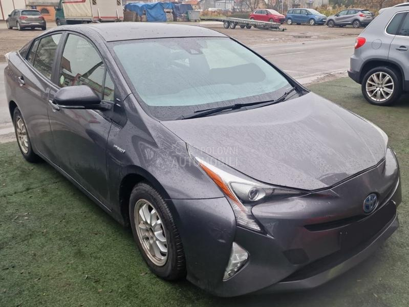 Toyota Prius 1.8 HYBRID -  kompletan auto u delovima