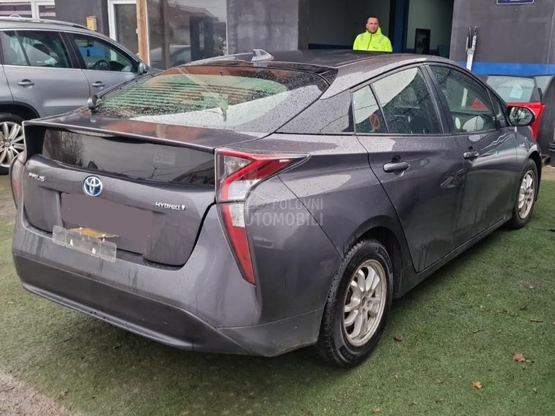 Toyota Prius 1.8 HYBRID -  kompletan auto u delovima