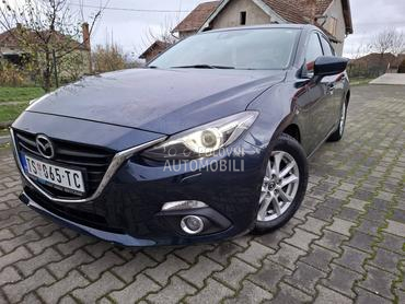 Mazda 3 SKYACTIV  1.5 b