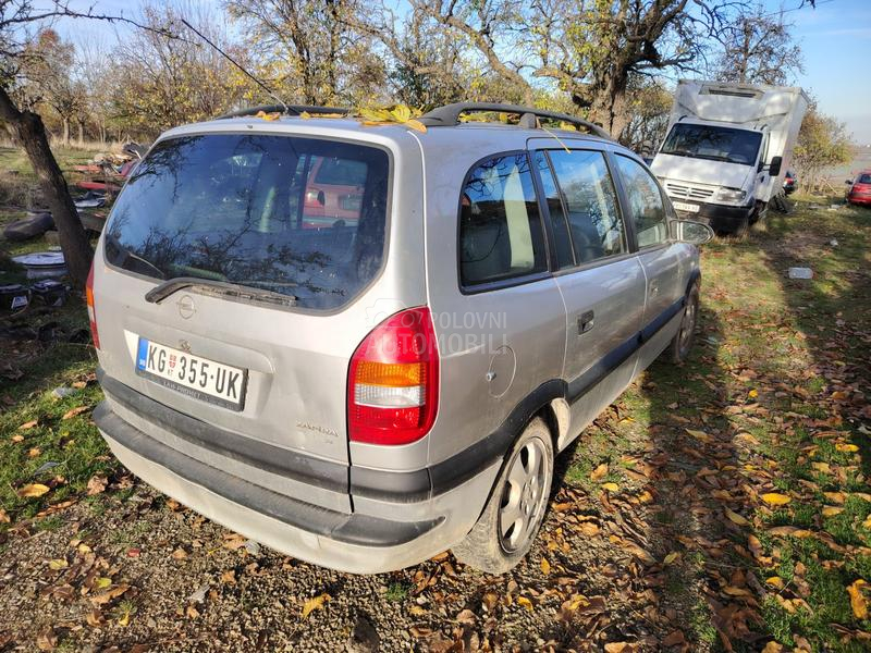 Opel Zafira 