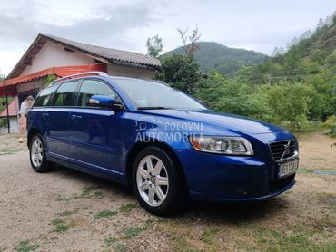 Volvo V50 