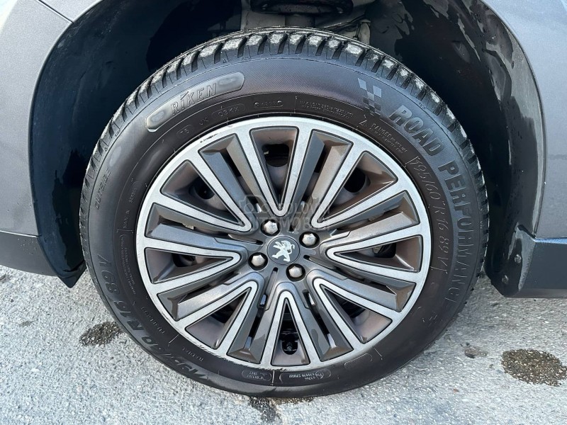 Peugeot 2008 1.2 TNG PURETECH