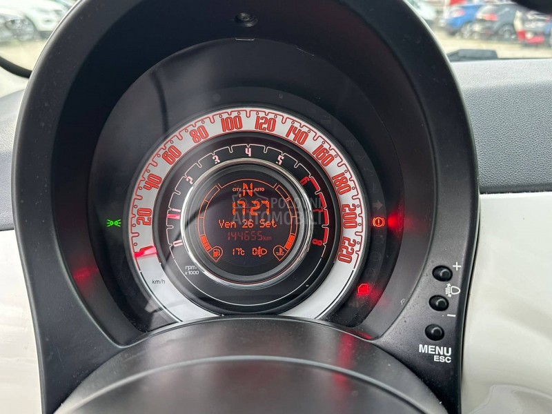 Fiat 500 1.2 8V  A/T  LOUNGE