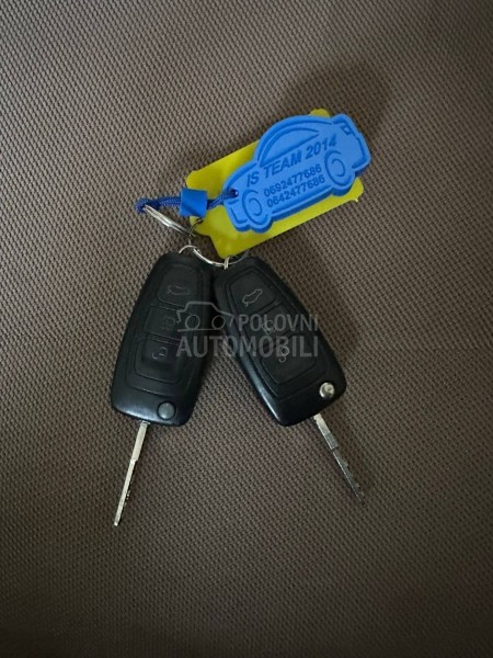 Ford Grand C-Max 1.6TDCI TREND N O V