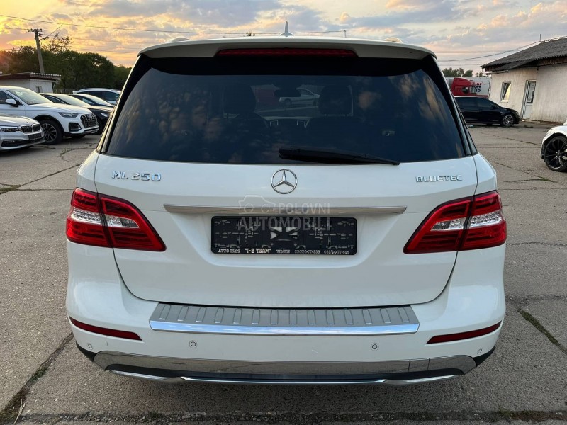 Mercedes Benz ML 250 CDI PREMIUM SPORT