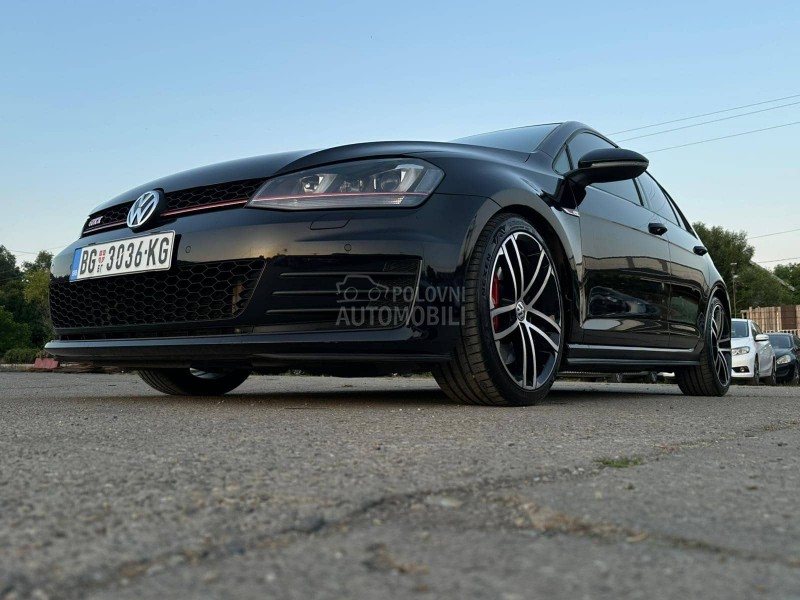 Volkswagen Golf 7 2.0 GTI PERFORMANCE