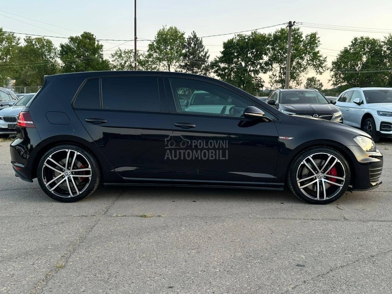 Volkswagen Golf 7 2.0 GTI PERFORMANCE