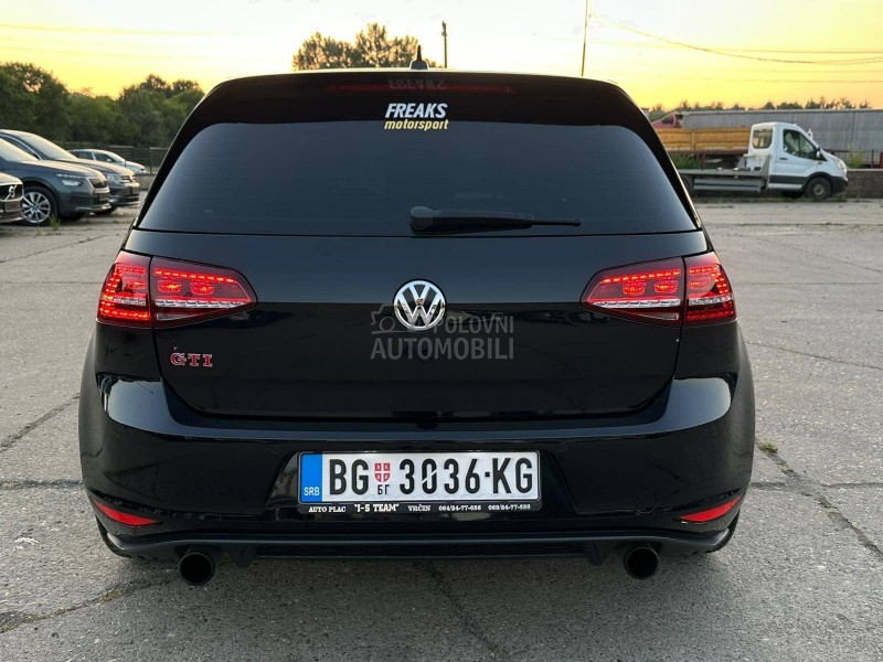 Volkswagen Golf 7 2.0 GTI PERFORMANCE
