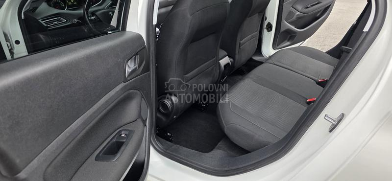 Peugeot 308 1.6 e -Hdi Premium