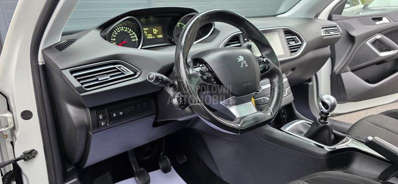 Peugeot 308 1.6 e -Hdi Premium