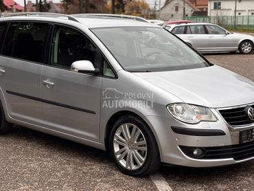 Volkswagen Touran 2.0TDI/DSG/7sed