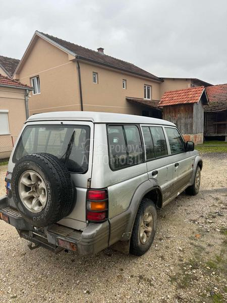 Mitsubishi Pajero 