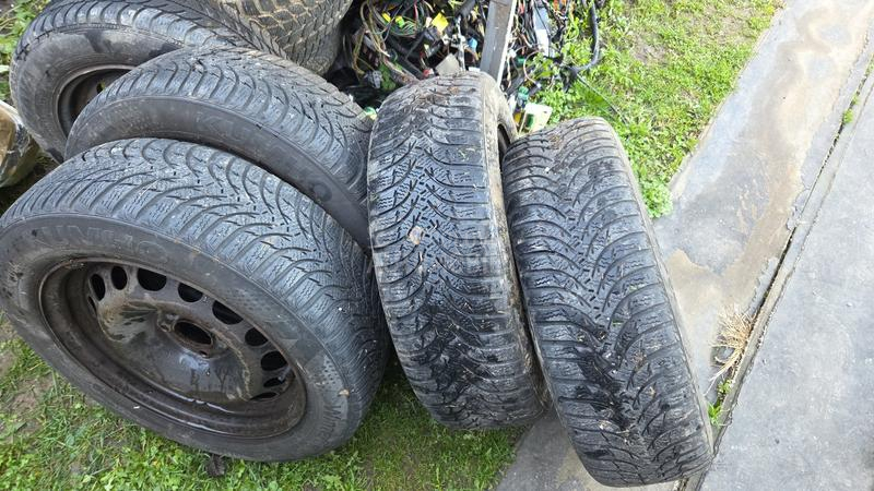 Kumho 195/60 R16 Zimska