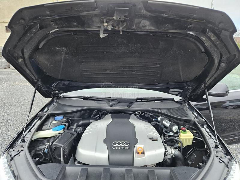 Audi Q7 3.0 TDI S LINE