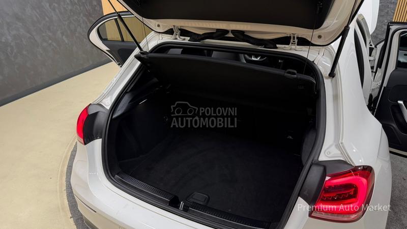 Mercedes Benz A 180 //AMG//PANO/KAM