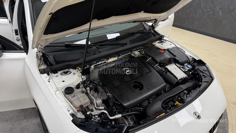 Mercedes Benz A 180 //AMG//PANO/KAM