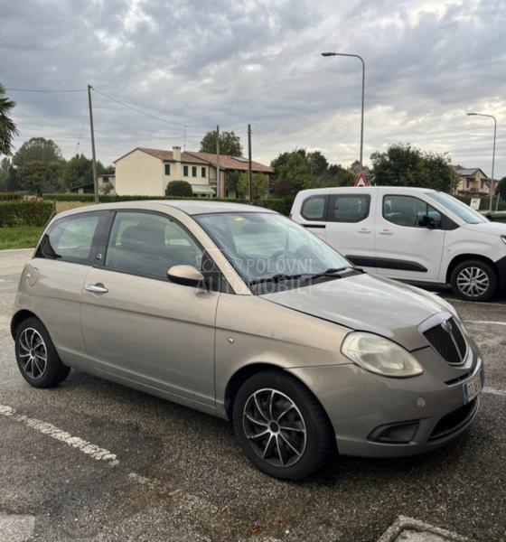 Lancia Ypsilon 1.4TNG
