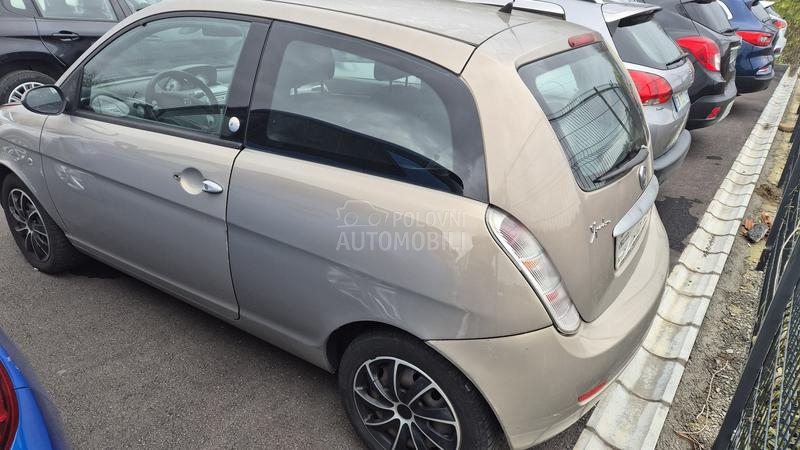 Lancia Ypsilon 1.4TNG