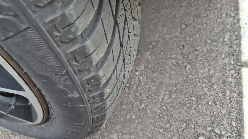 Lancia Ypsilon 1.4TNG