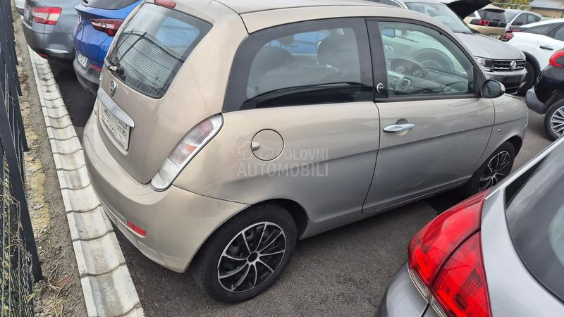 Lancia Ypsilon 1.4TNG