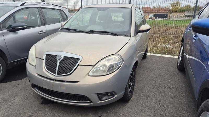 Lancia Ypsilon 1.4TNG