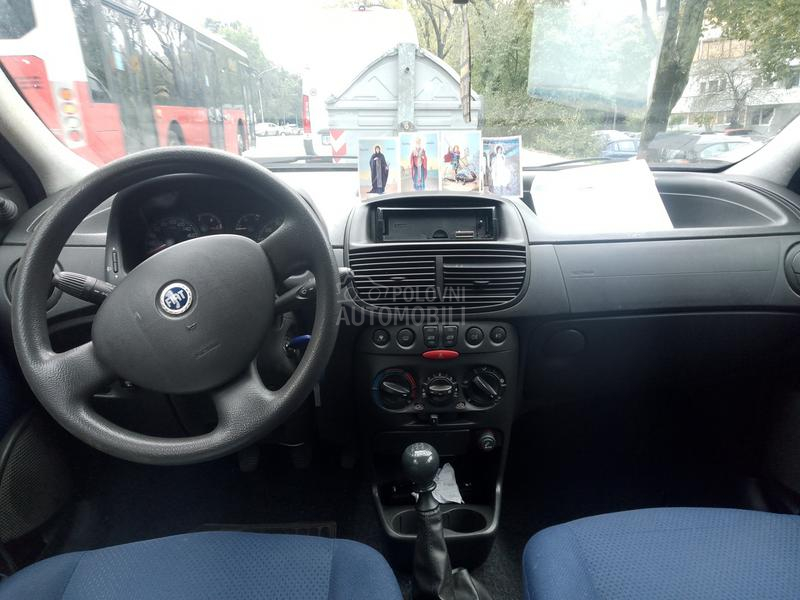 Fiat Punto 1.2 Tng