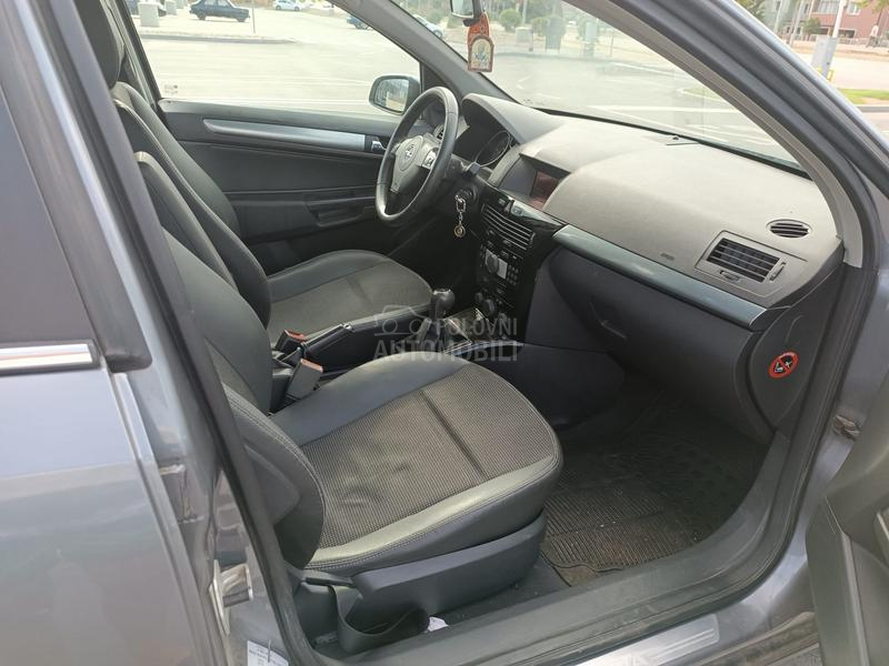 Opel Astra H 1.7 CDTI