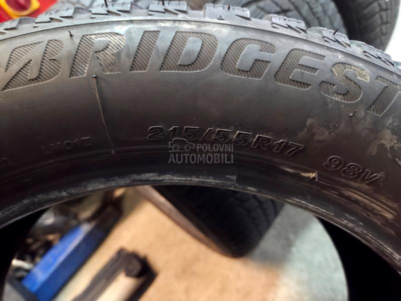 Bridgestone 215/55 R17 Zimska