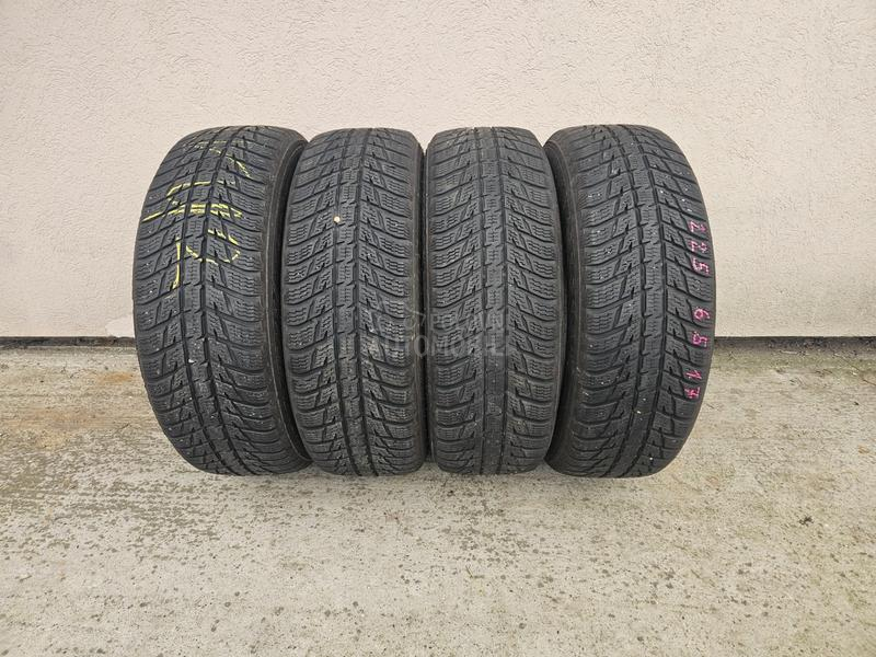 Nokian 225/65 R17 Zimska