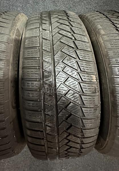 Continental 215/55 R17 Zimska