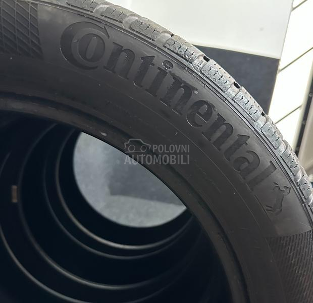 Continental 215/55 R17 Zimska