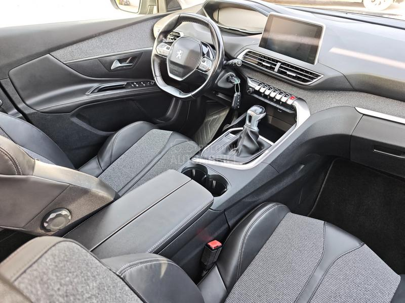 Peugeot 5008 Allure
