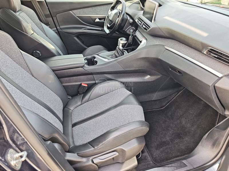 Peugeot 5008 Allure