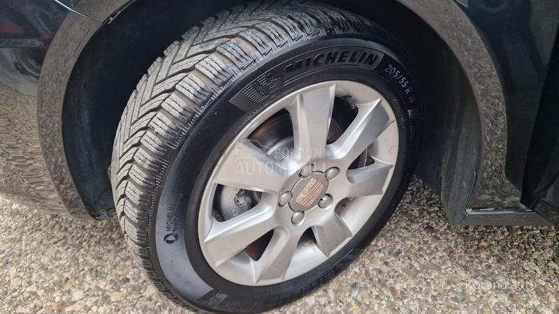 Seat Leon 1.6 TDI DINAMIK