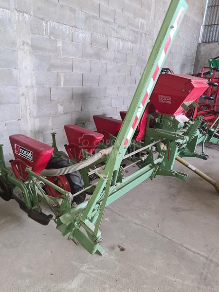 Nodet Pneumassem Šestoredna sejalica