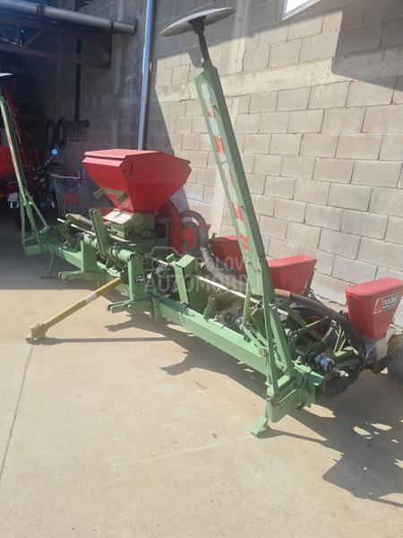 Nodet Pneumassem Šestoredna sejalica