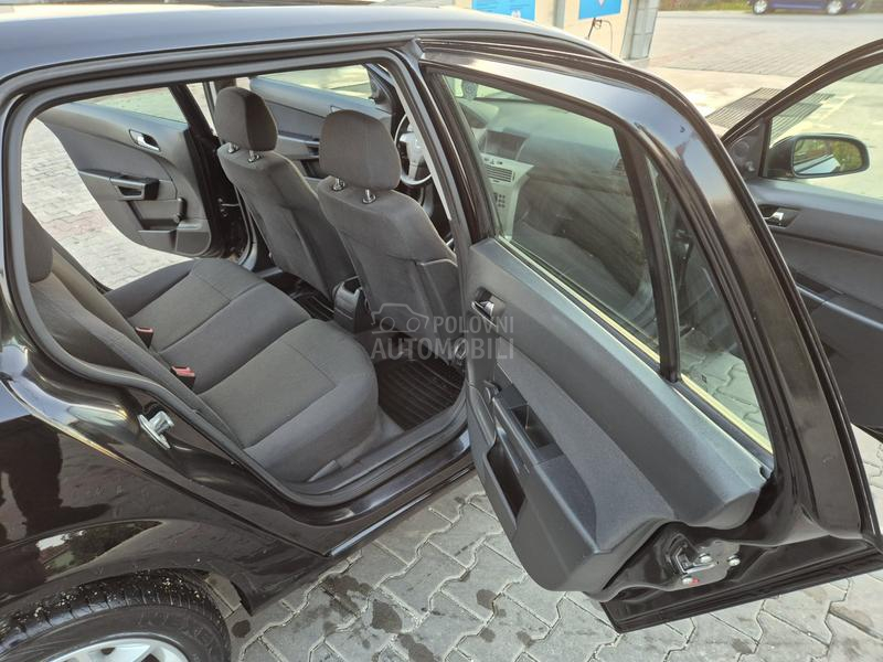 Opel Astra H 