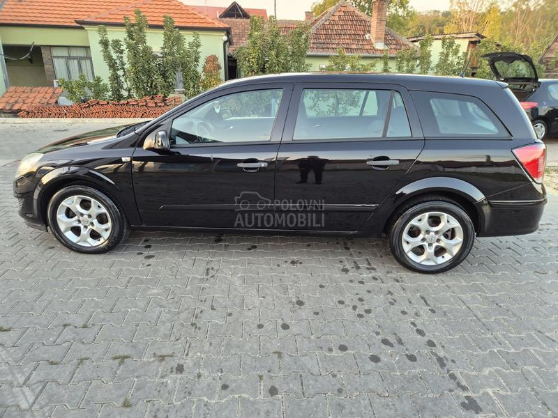 Opel Astra H 