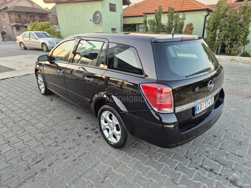 Opel Astra H 