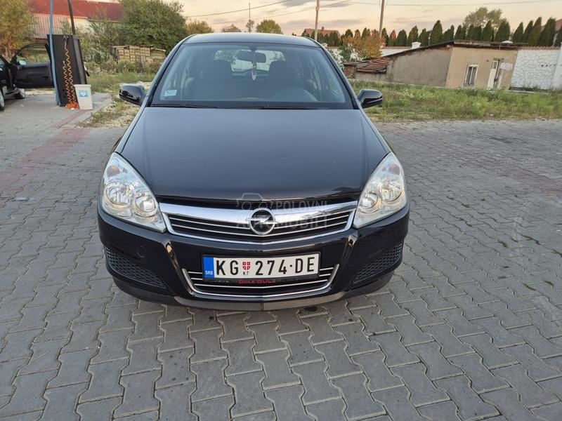 Opel Astra H 