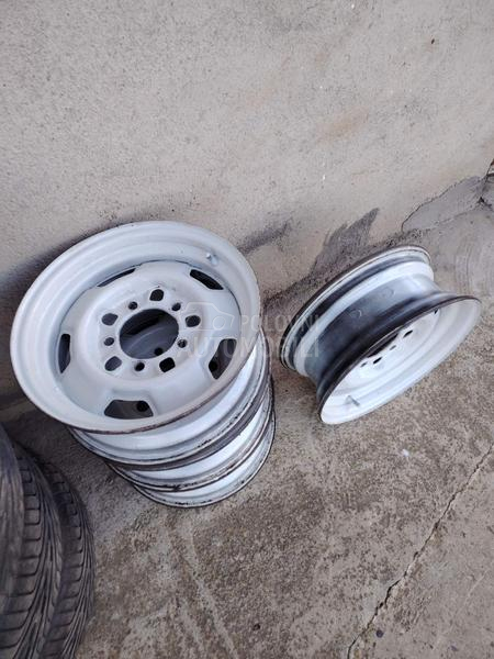 Čelične felne  15" 5 x 139.7