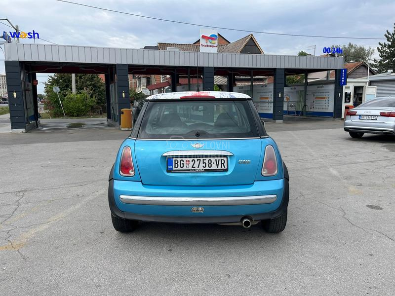MINI One 