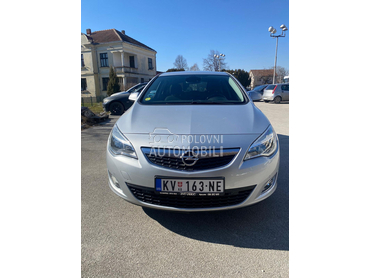 Opel Astra J 