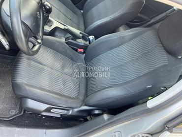 Kompletan eneterijer sedista za Peugeot 308 od 2014. do 2021. god.