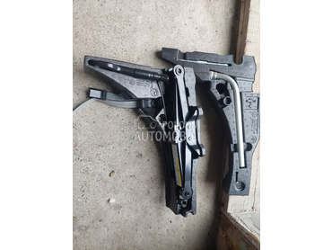 dizalica kljuc za Volkswagen Golf 7