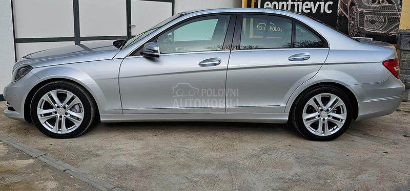 Mercedes Benz C 180 2.2CDI JEDIINSTVEN