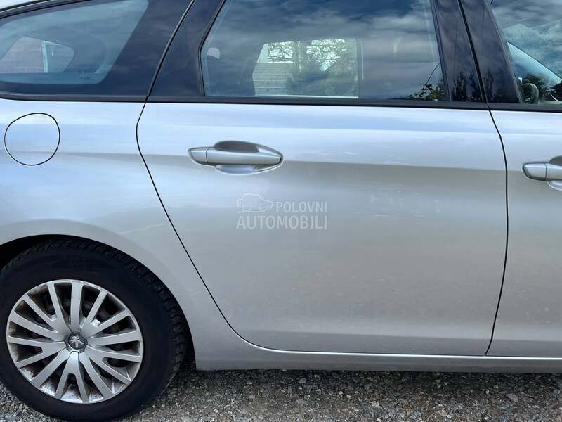 Vrata desna zadnja kravan