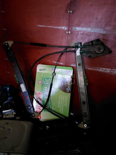 prednji ljevi podizac