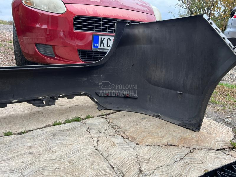 Branik zadnji karavan